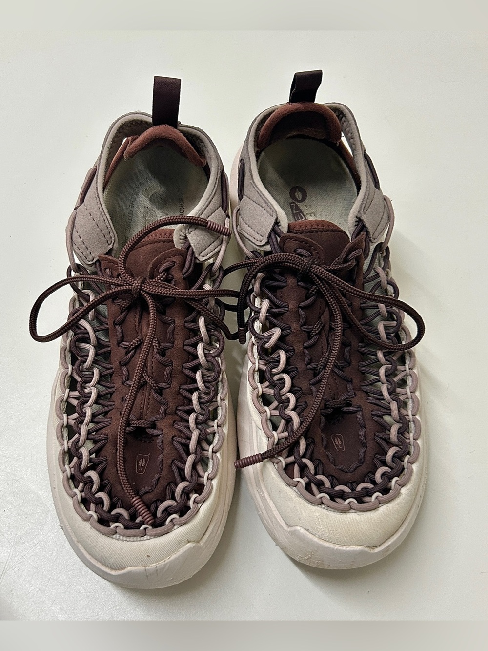 Men’s 10 KEEN Uneek Maximally Cushioned Rope Webbing Vented Sandal Sneakers